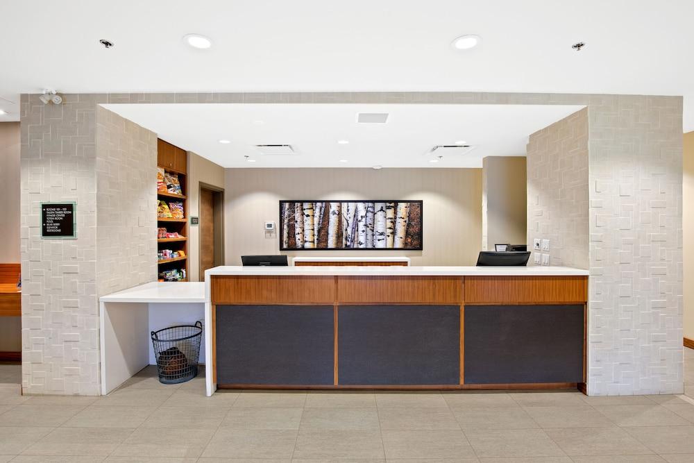Mountain View Inn & Suites Sundre Esterno foto