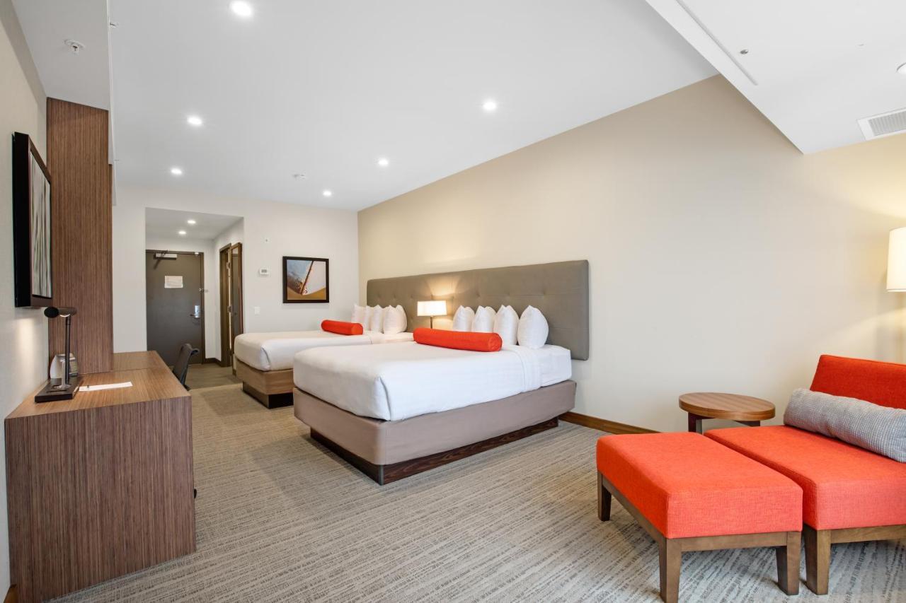 Mountain View Inn & Suites Sundre Esterno foto