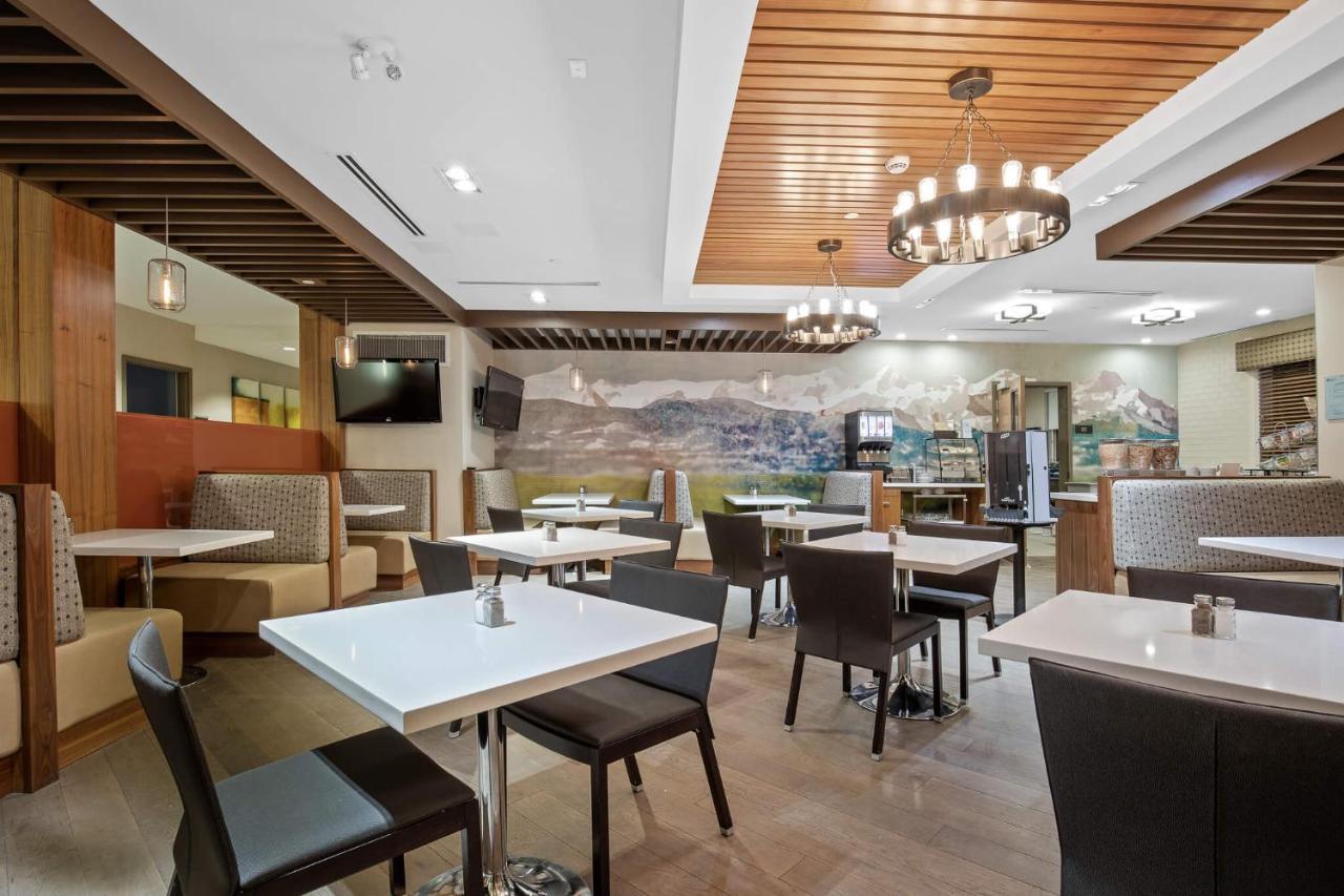 Mountain View Inn & Suites Sundre Esterno foto