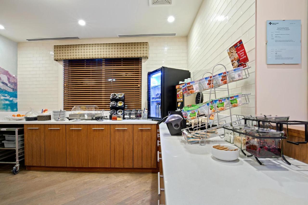 Mountain View Inn & Suites Sundre Esterno foto