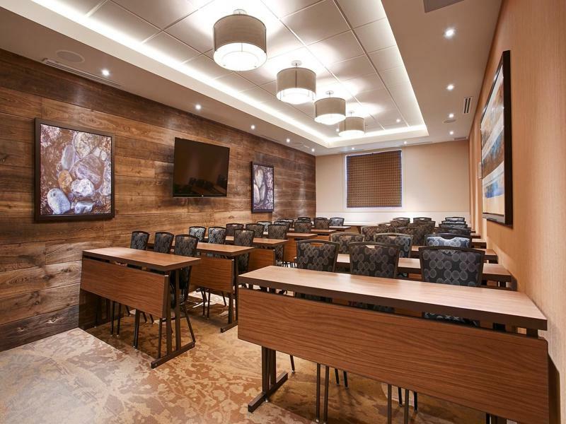 Mountain View Inn & Suites Sundre Esterno foto